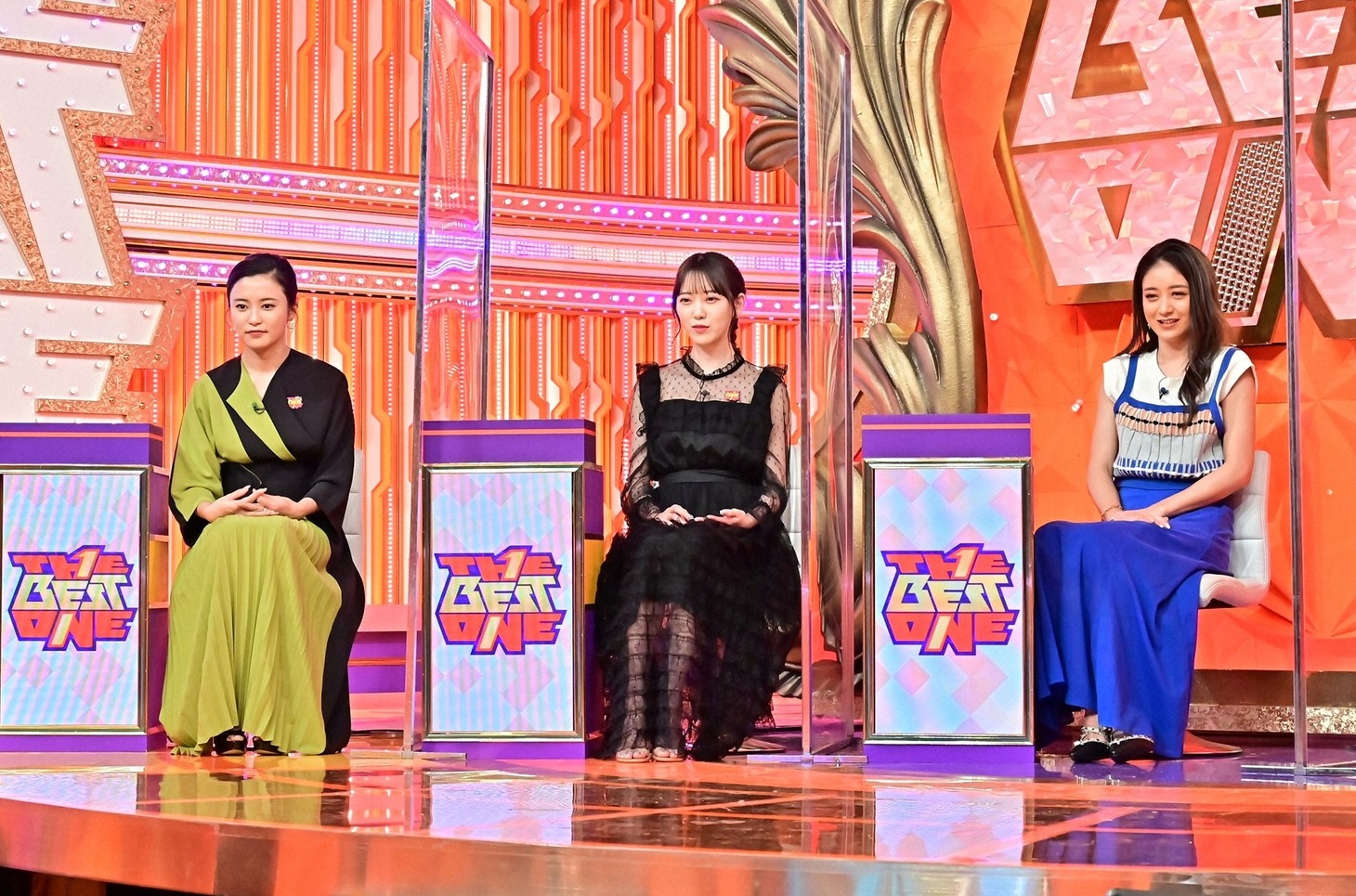 （左から）小島瑠璃子、堀未央奈、池田美優。(c)TBS