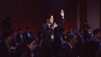 CM「記者会見」編より。