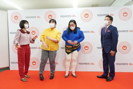 囲み取材に応じたぼる塾と西川きよし。