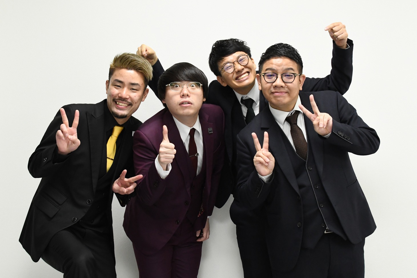 左から、ももとミキ。
