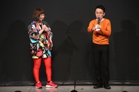 前説を担当した女と男。