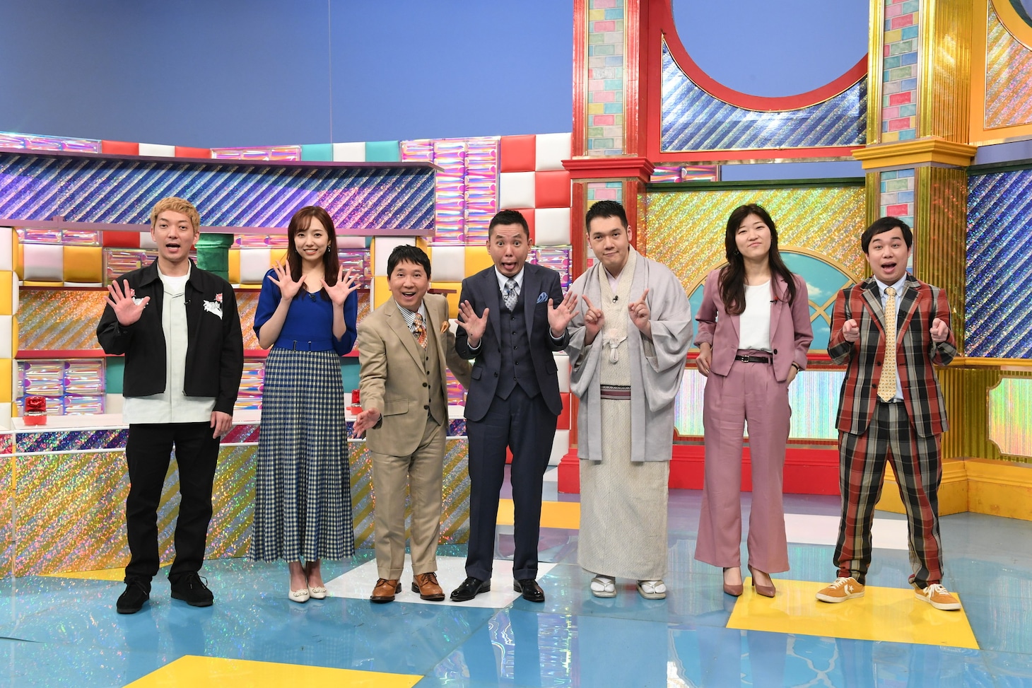 「爆問×伯山の刺さルール」に出演する（左から）ニューヨーク嶋佐、新内眞衣、爆笑問題、神田伯山、ヒコロヒー、霜降り明星せいや。(c)テレビ朝日