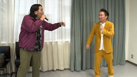 見取り図・盛山とかまいたち山内。(c)テレビ朝日