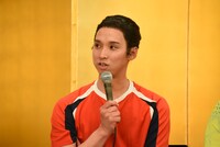 トム・ブラウン布川