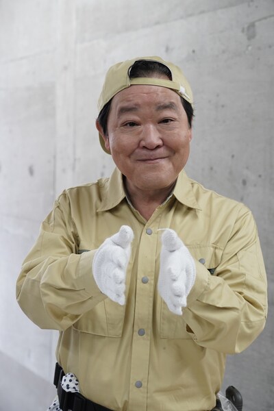 ドラマ「恋に無駄口」に出演するダチョウ倶楽部・上島。(c)ABCテレビ