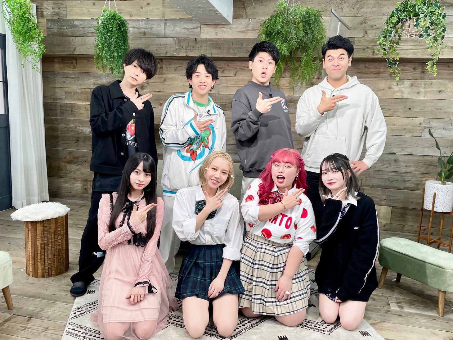 「シェアリーハウス☆」の出演者たち。