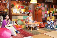 左から河北麻友子、滝沢カレン、横澤夏子。