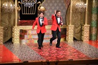 司会を務めたおぼん・こぼん。