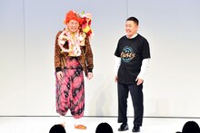 第3回単独公演「Dusty」のエンディングトークに臨んだザ・マミィ。