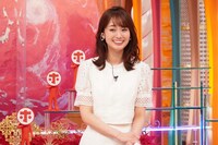 新アシスタントの井上清華アナウンサー。(c)フジテレビ
