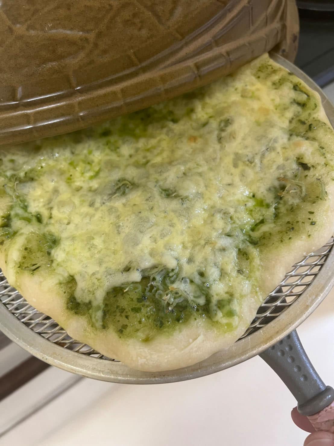 「しらすとバジルのピザ」が焼けた！