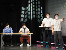 オンラインイベント「マヂカルクリエイターズRemix」に出演したマヂカルラブリーとオズワルド。