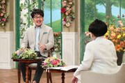 土田晃之と黒柳徹子。(c)テレビ朝日