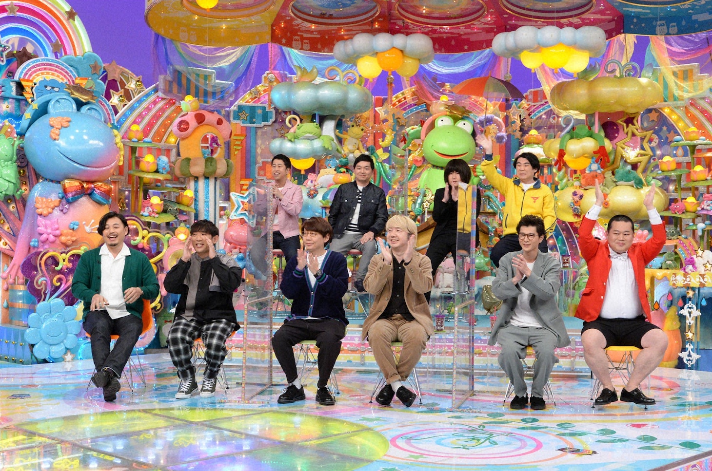 「アメトーーク！」の「ココで育ちました K-PROライブ芸人」回に出演する（前列左から）アルコ＆ピース、三四郎、モグライダー、（後列左から）ウエストランド、ランジャタイ。(c)テレビ朝日