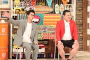 「さんまのお笑い向上委員会」にゲスト向上芸人として出演するモグライダー。(c)フジテレビ