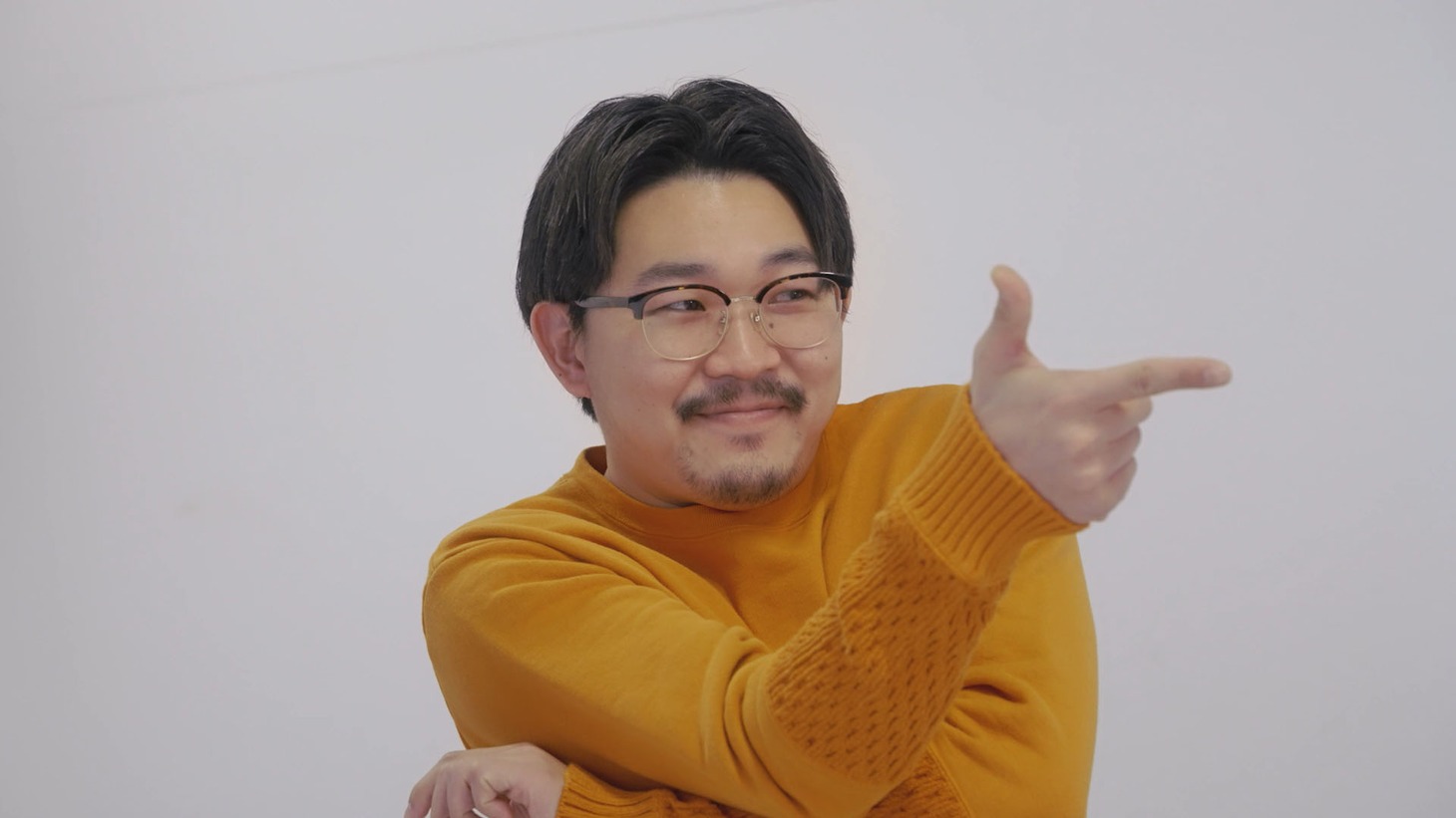 「よい趣味見つけるぞ！」と意気込むオズワルド伊藤。