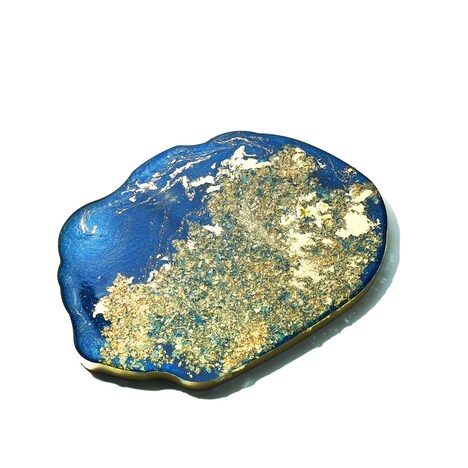 オズワルド畠中が作ったレジンコースター。