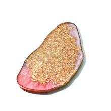 オズワルド畠中が作ったレジンコースター。