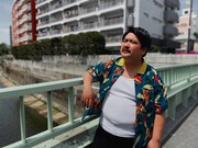 ドラマ「歯無しのグルメ～噛まずにとろける美味い店～」で主演を務める空気階段・鈴木もぐら。(c)TBS