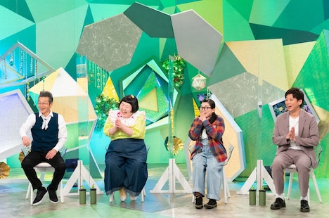 (左から)間寛平、酒井藍、岡田直子、伊丹祐貴。(c)ABCテレビ