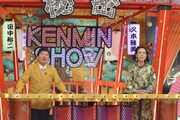 左から爆笑問題・田中、久本雅美。
