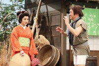 （左から）百田夏菜子、ずん飯尾。(c)フジテレビ