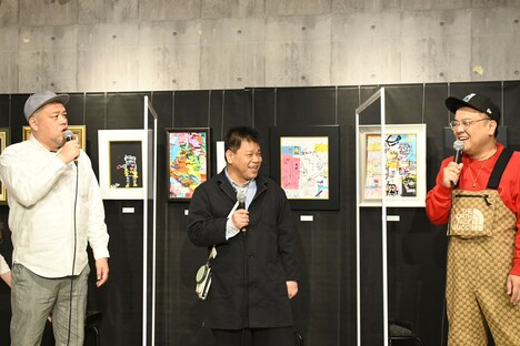 左から野性爆弾くっきー!、ジミー大西、とろサーモン久保田。