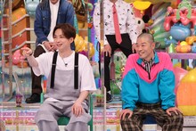 元「河井山名」のアインシュタイン河井とアキナ山名。(c)テレビ朝日