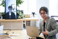 「こちら『トレンディマーケット』編集部」のワンシーン。(c)日本テレビ