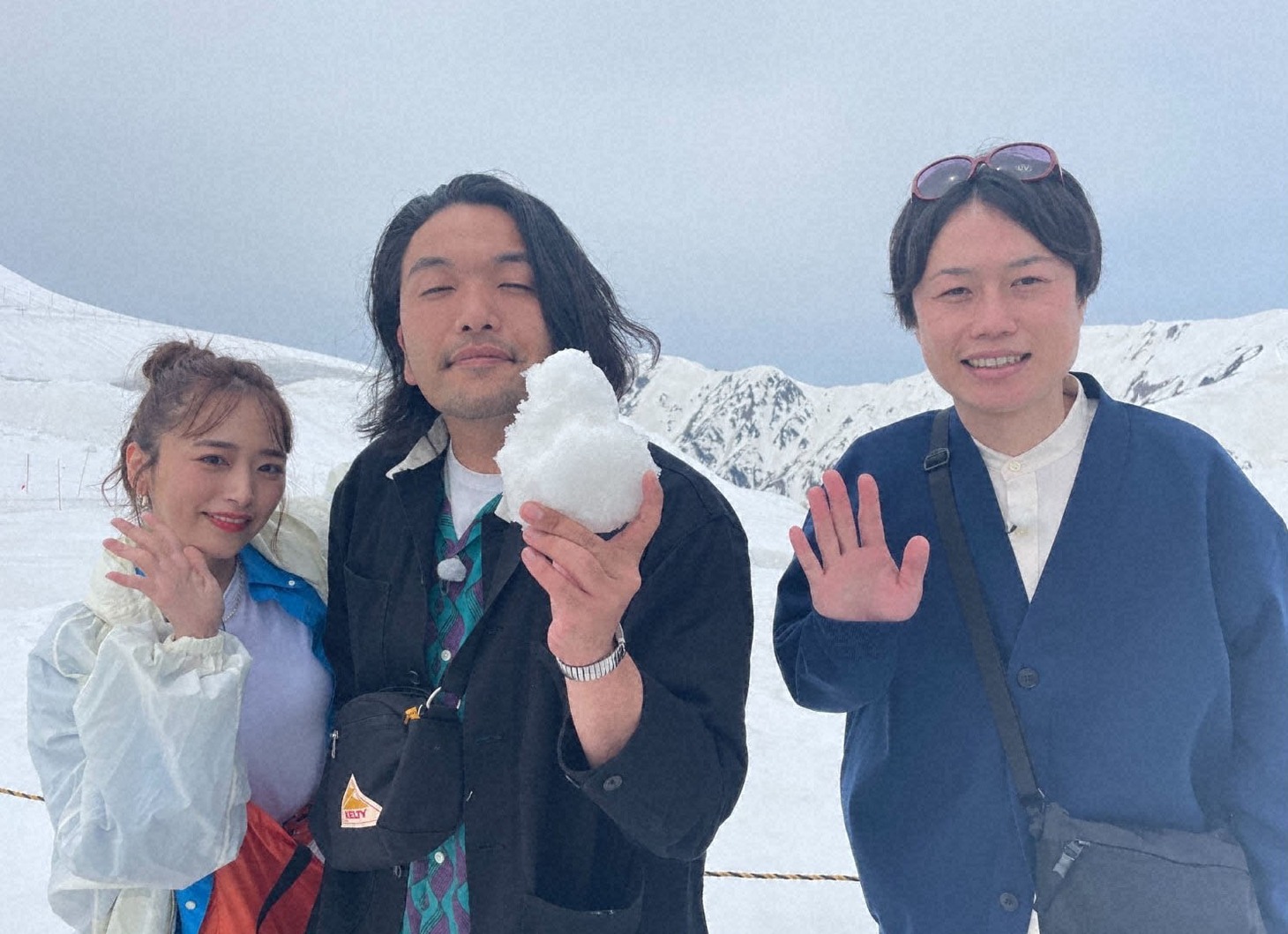 見取り図と近藤千尋（左）。