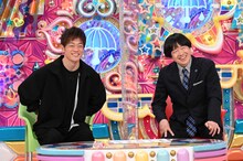 陣内智則と蛍原徹。(c)テレビ朝日