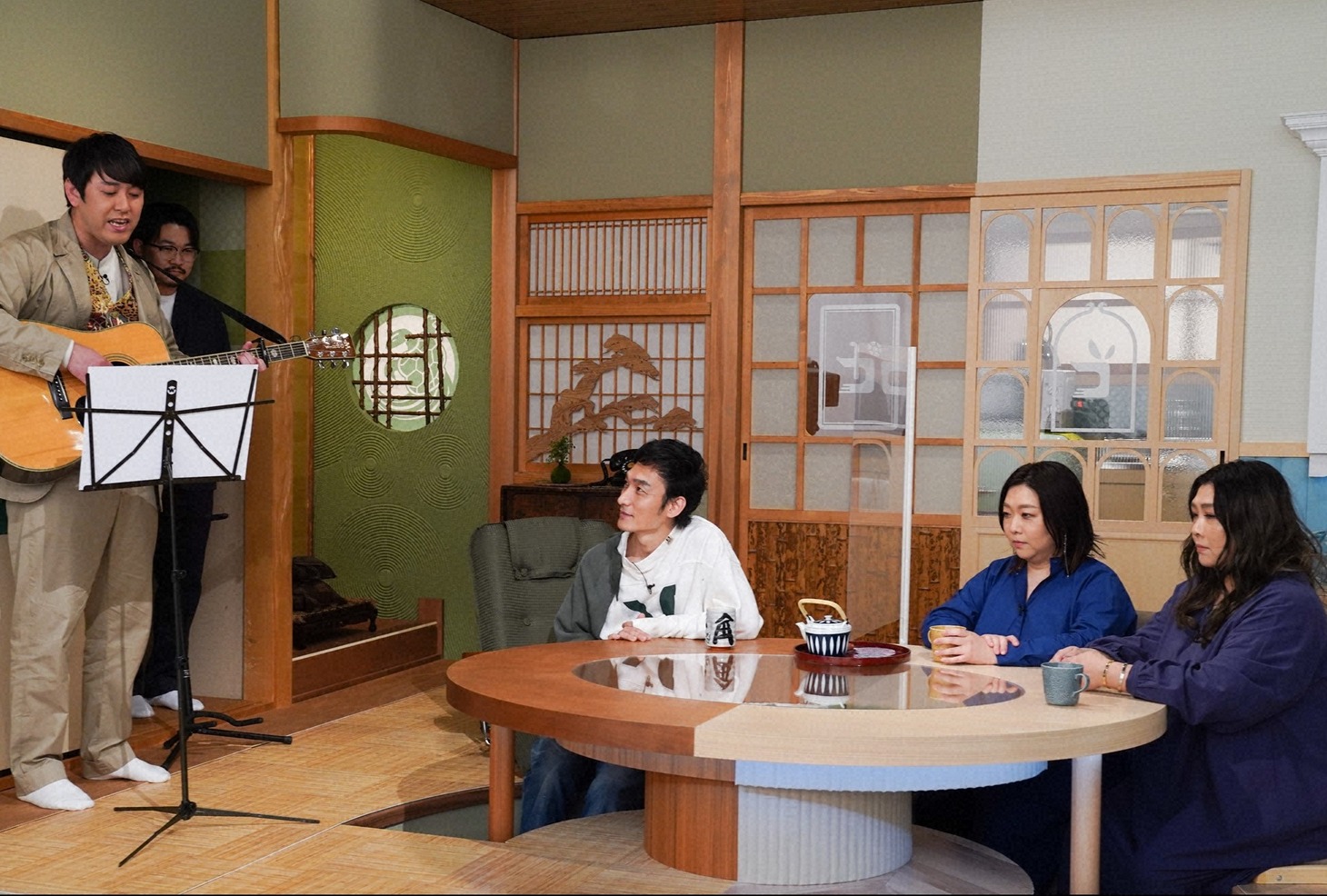 「草彅やすともの うさぎとかめ」のワンシーン。(c)読売テレビ