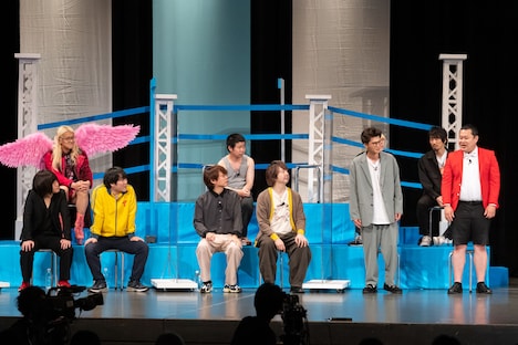 三四郎・小宮に促されてモグライダーともしげがボケようとした場面。