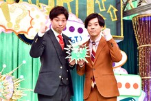 「ツギクル芸人グランプリ2022」で優勝したストレッチーズ。左から、福島、高木。