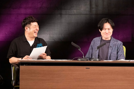 水田やミキのリクエストに応えて誰のモノマネでもやってくれる和牛・川西。ゆっくり萩原流行の顔になっていく。