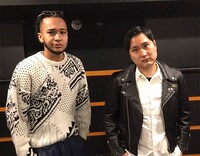 左からID、きつね淡路。(c)テレビ朝日