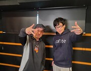 左から晋平太、セルライトスパ肥後。(c)テレビ朝日