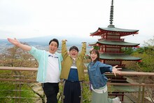 「歩いて稼ごう！1歩1円」に出演する（左から）ジャングルポケット斉藤、ずん飯尾、峯岸みなみ。(c)HBC