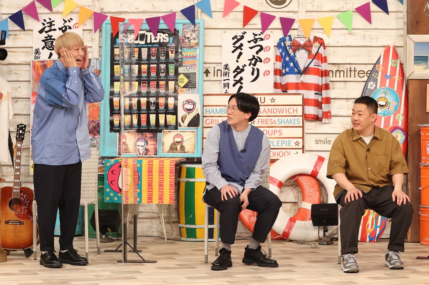 「お笑い向上委員会」に出演する（左から）お見送り芸人しんいち、ザ・マミィ。(c)フジテレビ