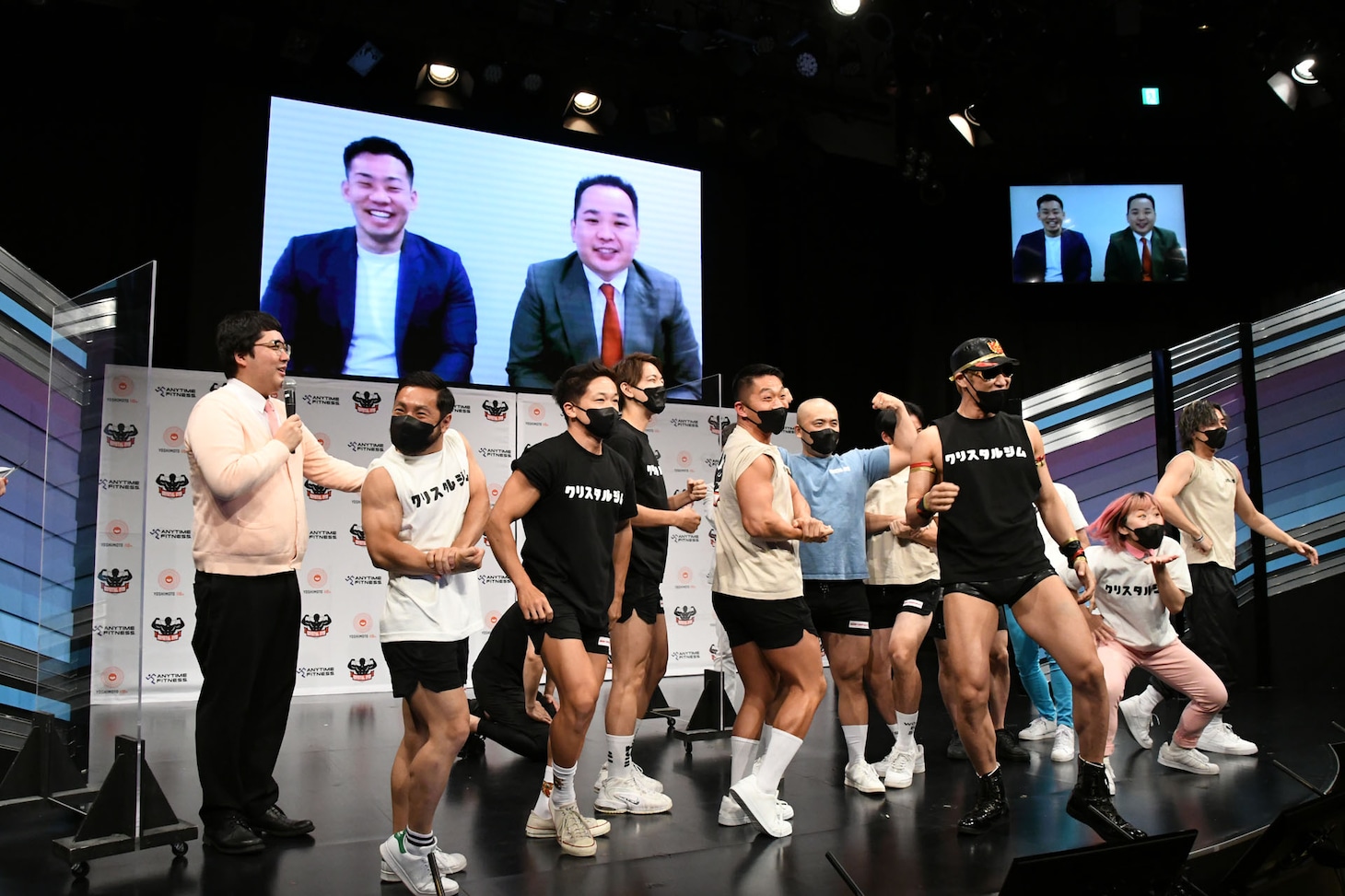 社長に丸かぶりのクリスタルジムメンバー。