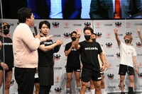 「この前何かしらで3位になった」というにしだっくす。詳しく聞くとボディビル大会で3位とのこと。