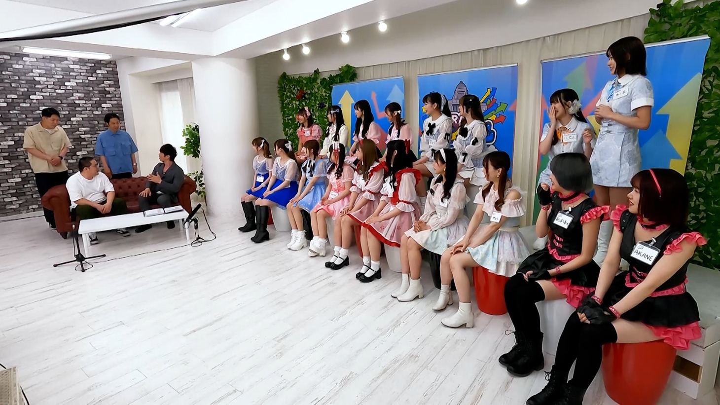 「MIRAI系アイドルTV」のワンシーン。