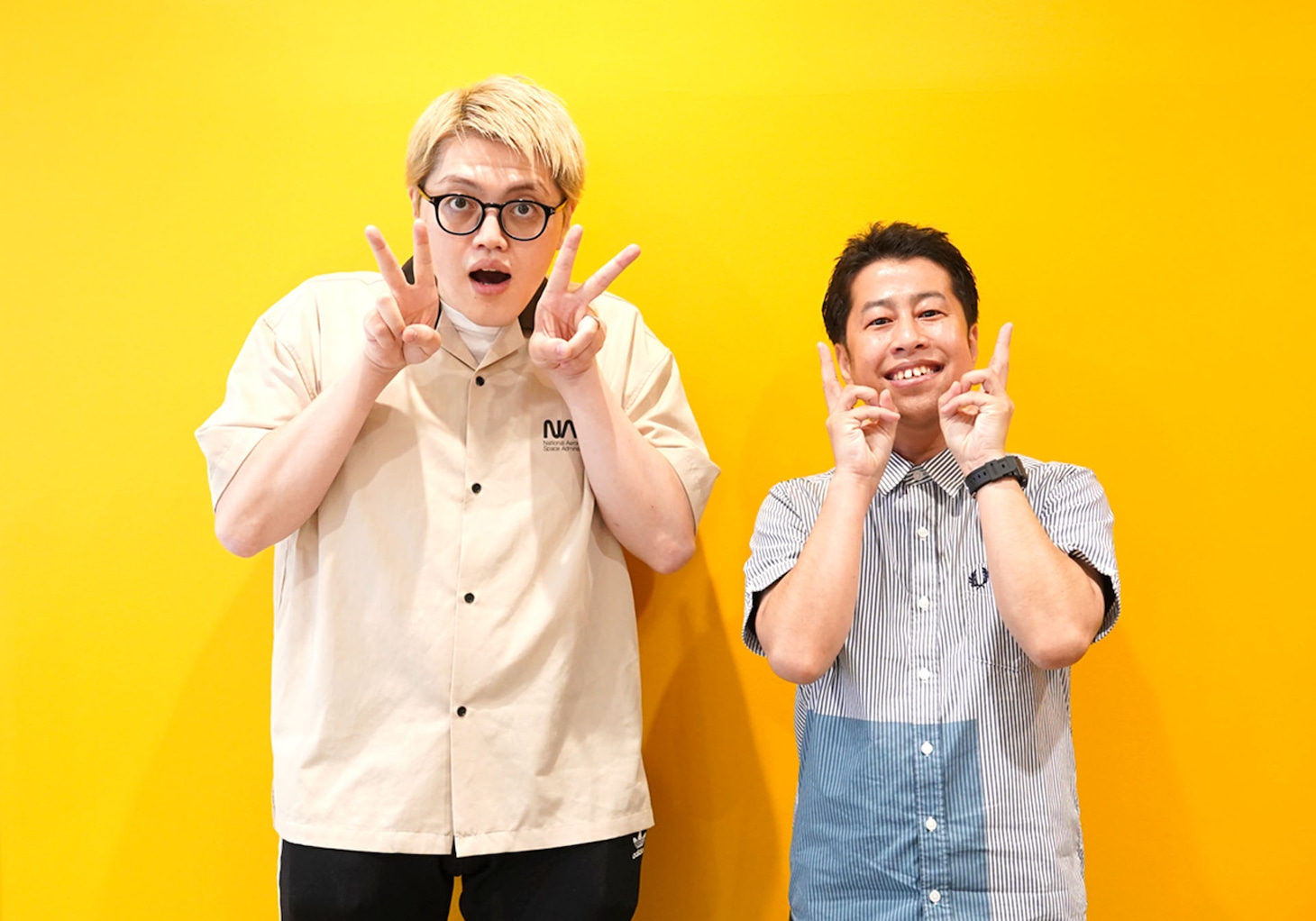 構成作家の飯塚大悟（左）とウエストランド井口（右）。