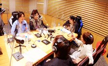 （左から）ぺこぱ、佐久間宣行、三四郎。(c)テレビ朝日