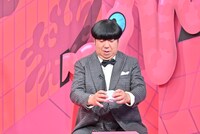 バナナマン日村 (c)TBS