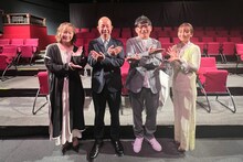 「ドン底人間を救うハッピーシアター ピンチさーん！」に出演する（左から）佐藤仁美、バイきんぐ小峠、ずん飯尾、岡田結実。(c)TBS