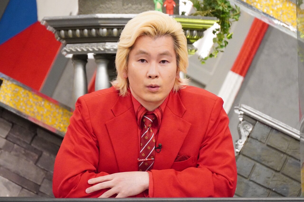 カズレーザー「脱力タイムズ」で20年後の未来を予測、もどかしそうな表情