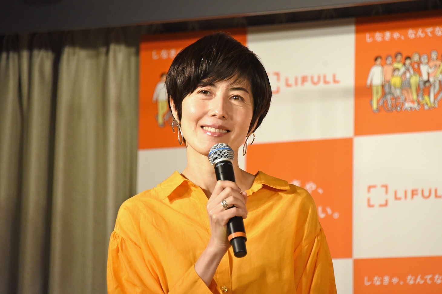 小島慶子
