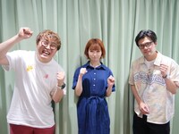 マユリカと豆柴の大群のハナエモンスター（中央）。