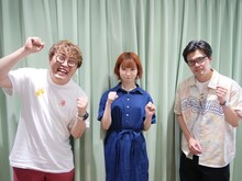 マユリカと豆柴の大群のハナエモンスター（中央）。